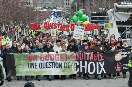 Plus de 50 000 personnes à Montréal réclament un budget équitable pour tous et toutes