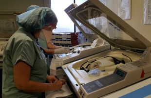 Les préposé-es au retraitement des dispositifs médicaux en action pour plus de reconnaissance!